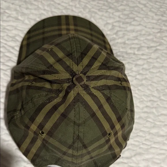 Authentic Burberry Olive and Brown Plaid Cap - Picture 4 of 16